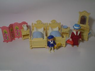 Playmobil - Rare Victorian Mansion 5300 5301 Furniture - Yellow Bedroon 5321 - 1989.