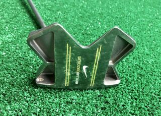 RARE NIKE UNITIZED ARROW Putter,  34 Inches,  Head Cover,  Right Hand 2