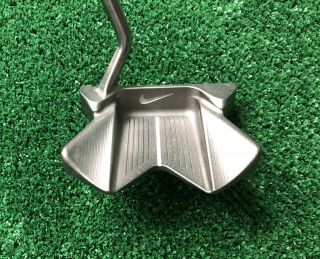 RARE NIKE UNITIZED ARROW Putter,  34 Inches,  Head Cover,  Right Hand 3