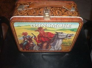 Vintage - 1972 - Rare " Gunsmoke " Metal Lunch Box By Aladdin
