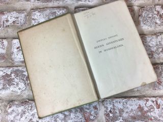 RARE 1894 EDITION ALICE ' S ADVENTURES IN WONDERLAND.  LEWIS CARROLL & JOHN TENNIEL 2