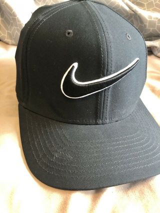 Nike Golf Hat Gently Pre - Owned Men ' s - Size M/L And Rare 2