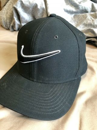 Nike Golf Hat Gently Pre - Owned Men ' s - Size M/L And Rare 3