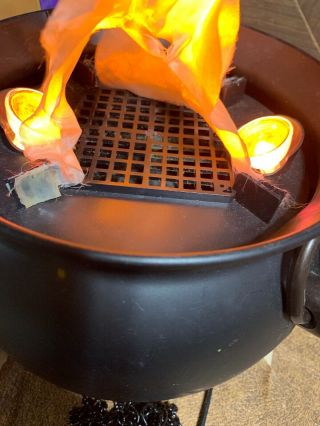 Rare 2002 Gemmy Halloween Prop Flame Light Cauldron 3
