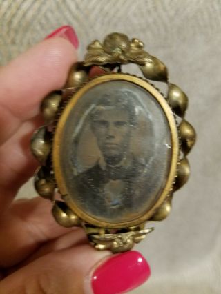 1800 Rare Large Victorian Mourning Pin/brooch Male Tintype Print Under Glass