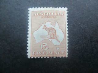 Kangaroo Stamps: 5d Brown 1st Watermark - Rare (c289)