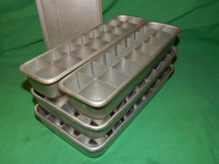 Vintage Rare Two 32 Cube,  Two 16 Cube,  Cover 5 Pc.  Set Aluminum Ice Cube Trays