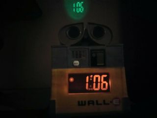 Very Rare Wall E Wall Projector Alarm Clock Disney Pixar Disney Store Authentic