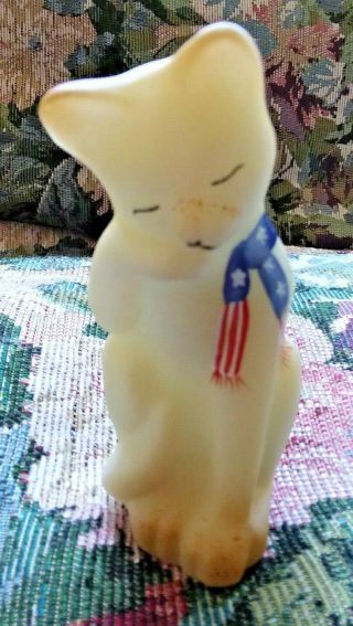Fenton Cat White Satin Patriotic Grooming Figurine Stars Stripes Kitten Rare
