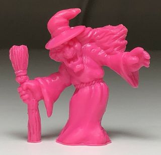 Matchbox - Monster In My Pocket - Series 1 - Witch - 44 - Pink - Rare Premium