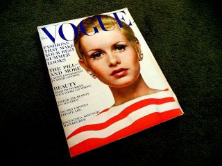 Vogue April 15 1967 Twiggy First Cover Mod Styles Fashion Rare Nr