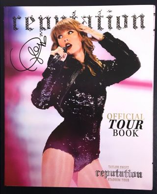 Taylor Swift Signed Autographed Reputation Tour Book Vip Rare Me Lover Calm