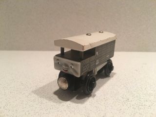 EXTREMELY RARE THOMAS WOODEN RETIRED 2001 TOAD LC99086 2