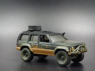 1984 - 2001 Jeep Cherokee Xj 4 Door Rare 1:64 Scale Diorama Diecast Model Car