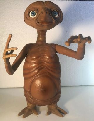2002 12 " Animatronic E.  T.  Doll Talks Lights Up Moves Geoffrey Rare C11