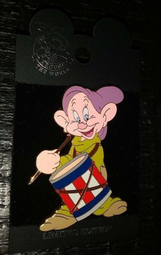 Walt Disney World All American Festival Dopey Snow White Collectible Pin Rare Le
