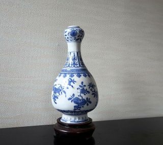 Very Rare Chinese Antique Blue And White Porcelain Vase Qing Dynasty?