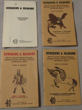 3 Dungeons & Dragons Rulebooks With Reference Sheets 1974 Very Rare