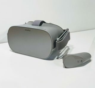 Oculus Go 64gb Vr Headset.  Rarely