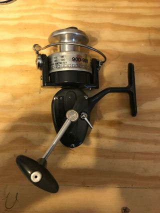 Vintage Rare Mitchell 900 Fishing Reel Made In France And