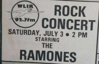 THE RAMONES rare orig 1982 Full Page Concert Print Ad,  Long Beach,  NY,  PUNK 2