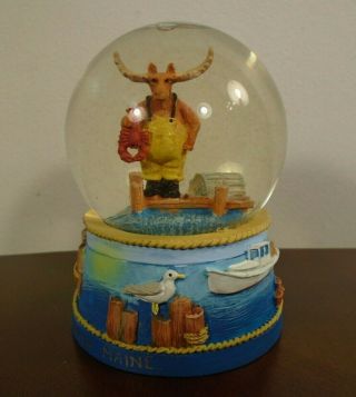 Rare Bar Harbor Maine Moose Fisherman Souvenir Mini Snow Water Globe Dome Travel