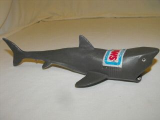 Rare Vintage 1975 Universal Pictures Jaws Shark Rubber Toy Figure Chemtoy W/ Tag