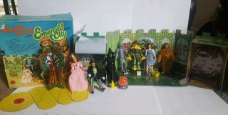 Rare Wizard Of Oz,  Emerald City Playset,  Mego 1974 W/ 7 Figurines,  Accessories