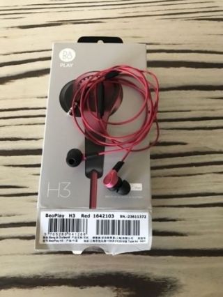 Bang Olufsen Beoplay H3 Red Rare