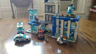 Lego City Police Station (60047) Retired Rare Minifigures -