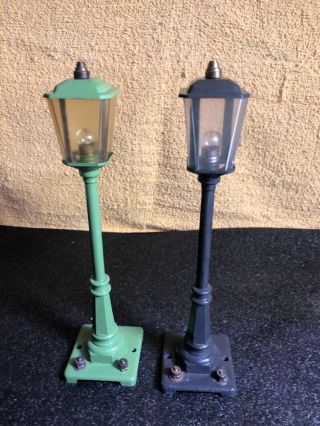 2 Rare Vintage 1920s Lionel Standard O Gauge Prewar 56 Lamp Post