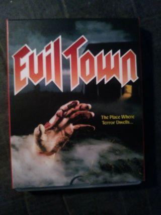 Evil Town Blu Ray With Slip Cover Vinegar Syndrome Rare Oop 80s Horror