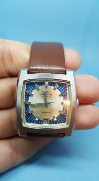 VINTAGE MONDIA WINSOR AUTOMATIC SWISS MADE MENS WATCH RARE DIAL 3