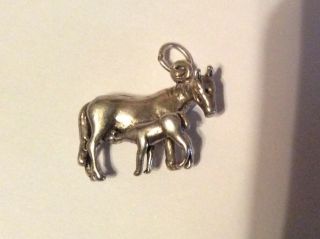Vintage Solid Sterling Silver 3d Horse Feeding Young Horse Charm Rare