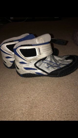RARE Asics 54 Wrestling Shoes Size 8 3