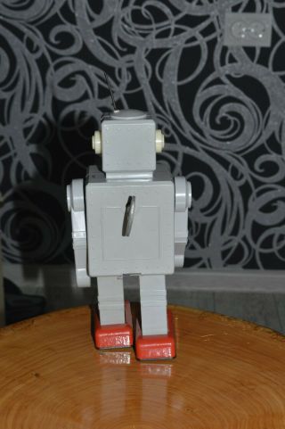 USSR VINTAGE old SOVIET RUSSIAN children ' s toy robot SPACE doll rare Wind Up 6