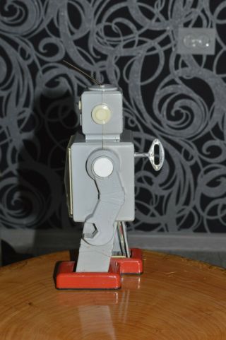 USSR VINTAGE old SOVIET RUSSIAN children ' s toy robot SPACE doll rare Wind Up 7