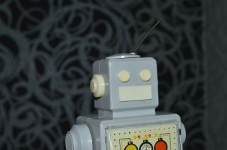 USSR VINTAGE old SOVIET RUSSIAN children ' s toy robot SPACE doll rare Wind Up 8