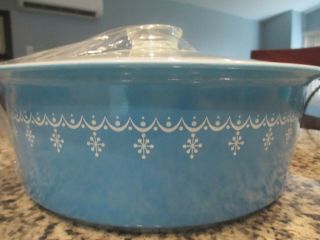 Rare Pyrex Snowflake Blue 4 Qt Round Covered Casserole With Lid Big Bertha