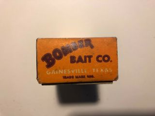 VINTAGE RARE BOMBER No.  405 Fishing LURE BOX WITH PAPERS AND A RED SIDE LURE 8