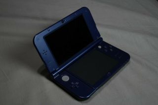 RARE Nintendo 3DS XL Galaxy Purple Handheld Console 2