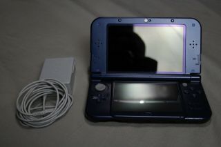 RARE Nintendo 3DS XL Galaxy Purple Handheld Console 7