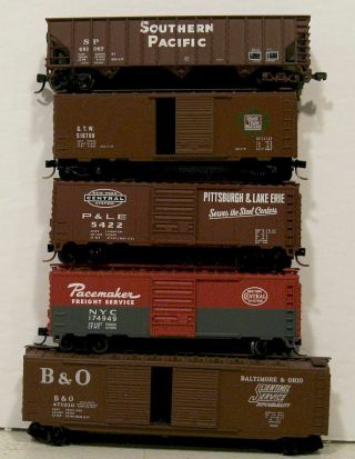 5 N Scale Assorted Freight Cars Knuckle Couplers Rare.  Scroll Down