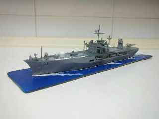 Built 1/700 Uss Mount Whitney Lcc - 20 - 2004.  Very Rare.  For Collectors