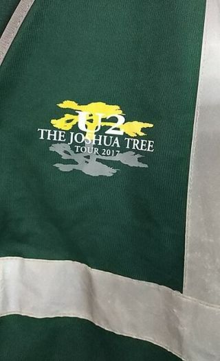 U2 - THE JOSHUA TREE 2017 - RARE ROAD CREW PRINTED SAFETY VEST - 2