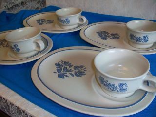 4 Pfaltzgraff Yorktowne Oval Snack Trays With 4 Cups Retired Rare