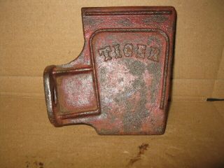 Rare " Tiger " Grain Drill Small Seed Box End Casting Display Wisconsin G13