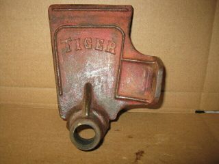 Rare " Tiger " Grain Drill Small Seed Box End Casting Display Wisconsin G12