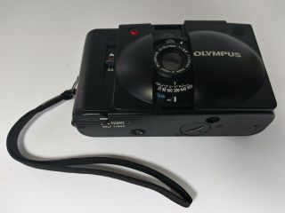 Rare Olympus XA2 35mm Rangefinder Film Camera No Flash Batteries Zuiko Lens 7