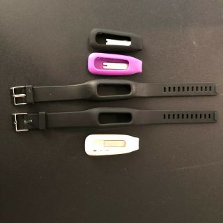 Rare Burgundy Fitbit One Wireless Activity Plus Sleep Tracker - Looks 3